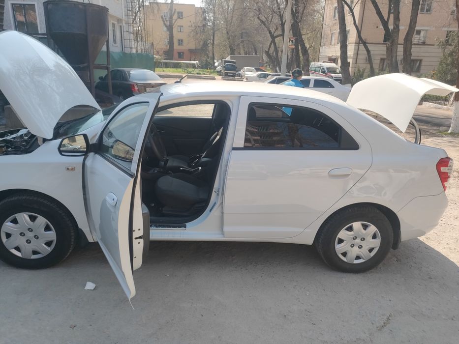 2015 пробег 157500 петно есть