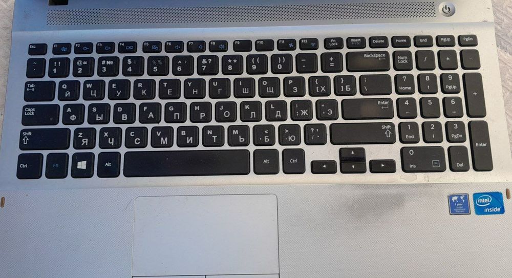 Samsung noutbuk aotiladi