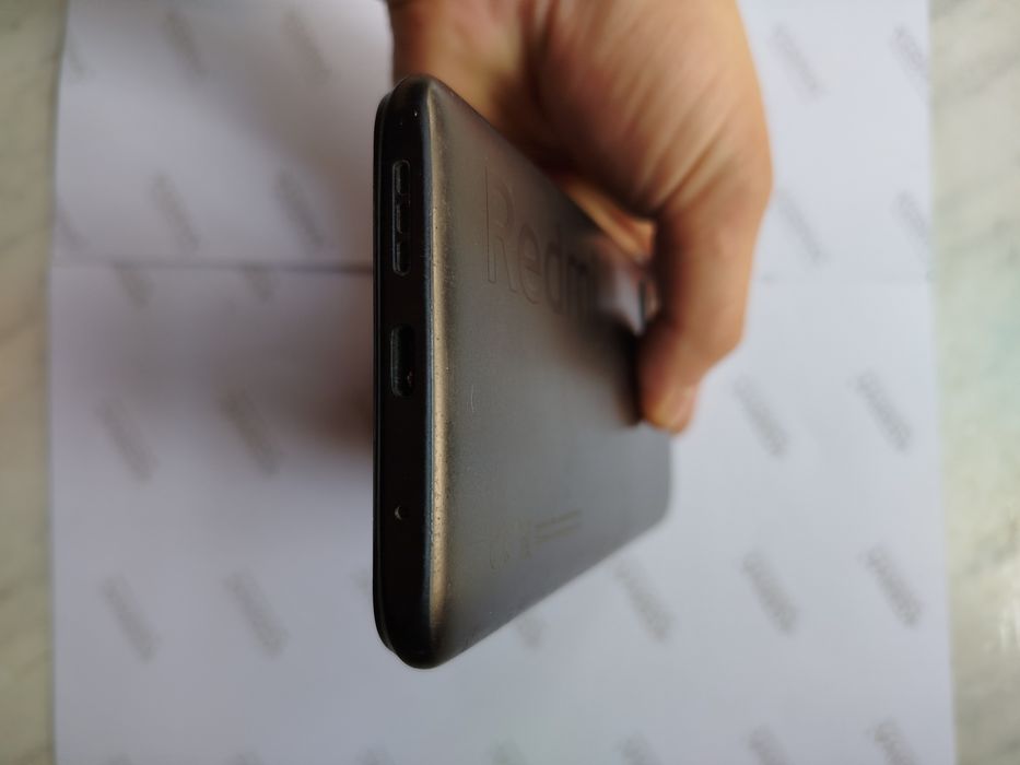 RED MI 9 T 128/4 6000 Amp dakument karobkasi bor