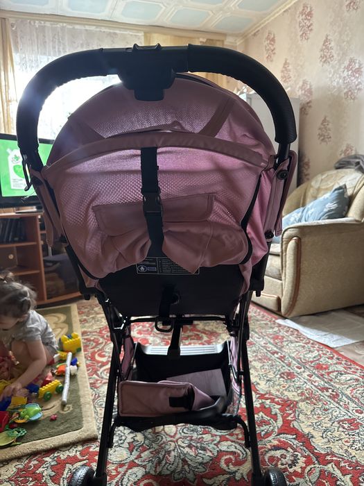 коляска детская розовая