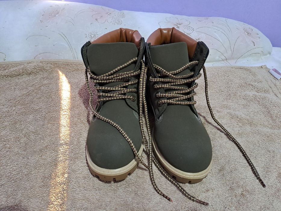 Ghete verzi marime 36
