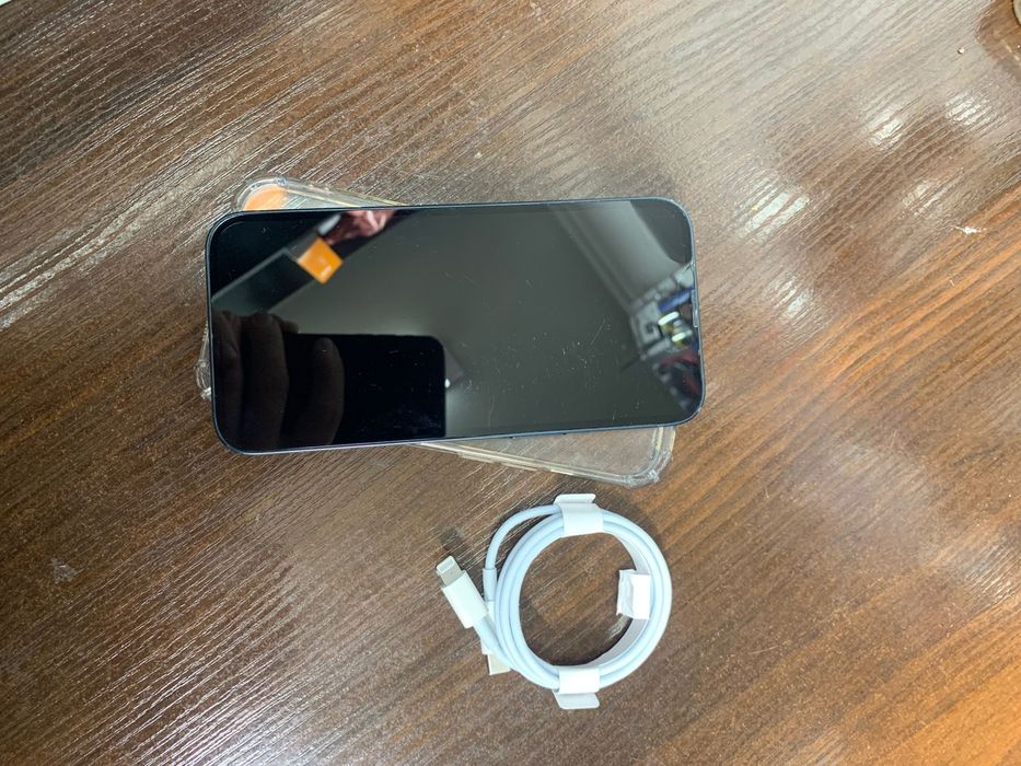 Айфон 13 в отличном состоянии