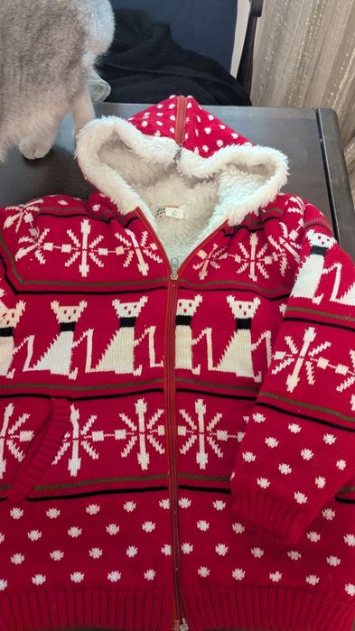 Продам теплую курточку на девочку