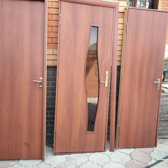 Продаются комплект дверей