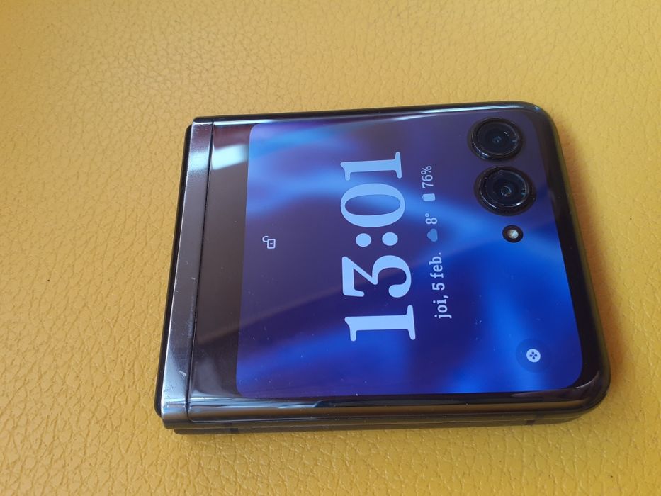 Motorola RAZR 40 ULTRA