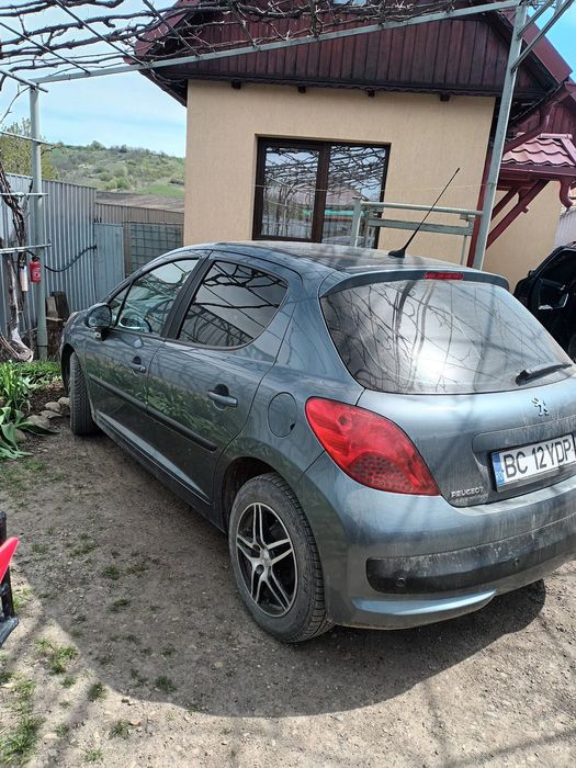 Peugeot 207 1.4 benzina