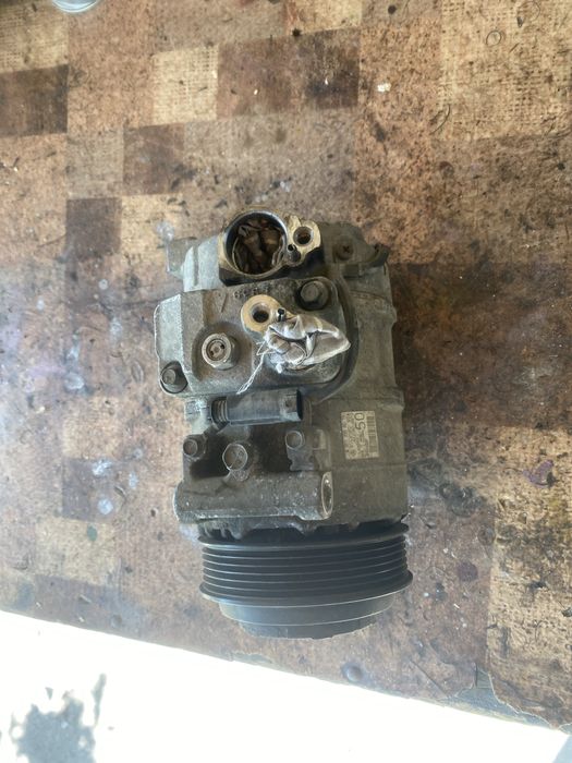 Компресор климатик за мерцедес ц220 дизел w204