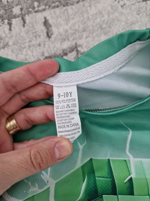 Set tricou mărimea 9/10ani