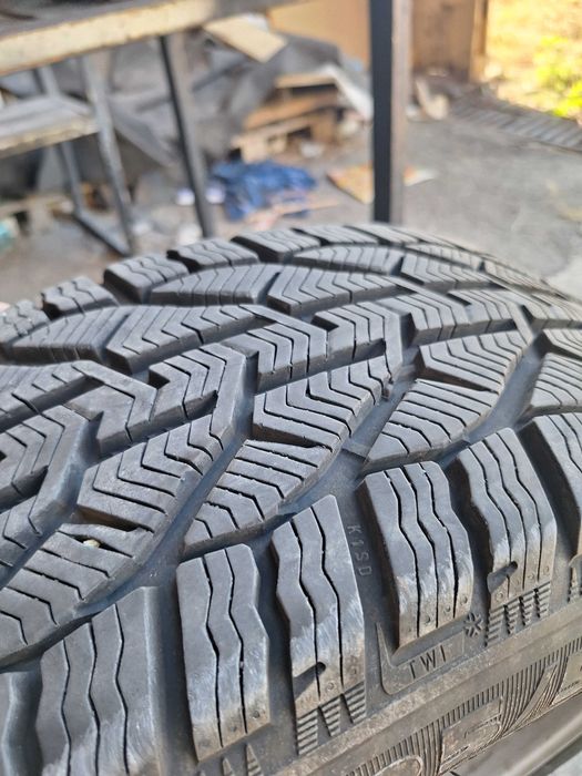 4 броя оригинални джанти  за Bmw x1 f48,x2 f39,f45 Mini Cooper 5x112 с 4 броя зимни гуми 225 55 17 vw,skoda,audi,mercedes