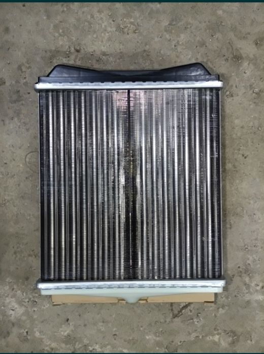 Радиатор печки на Мерседес w124