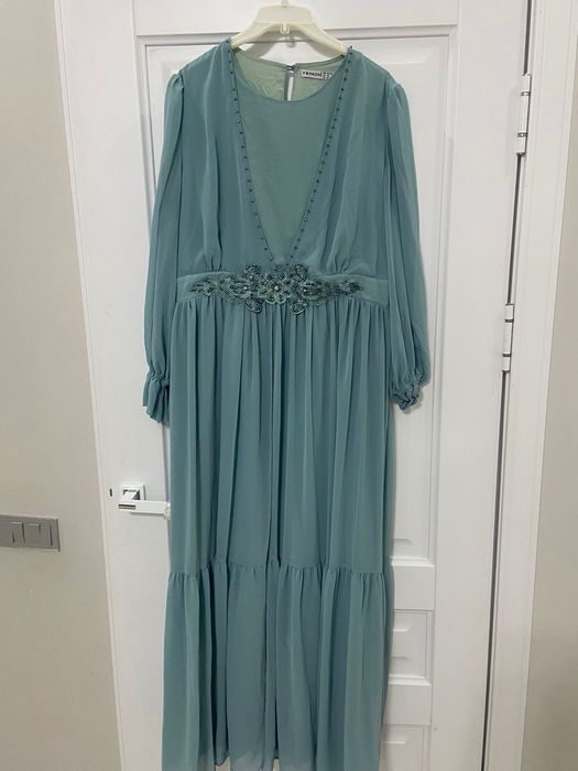 Платье, плащ новый