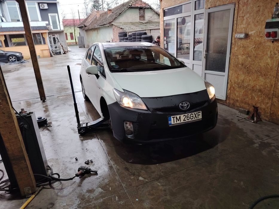 Toyota Prius Gen 3 Timisoara • OLX.ro