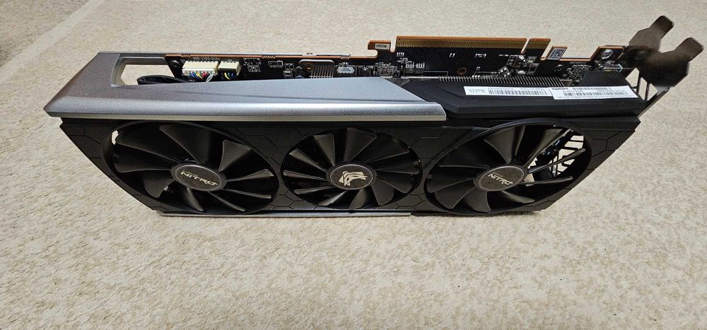 Vand placa video Sapphire RX5700 XT Nitro