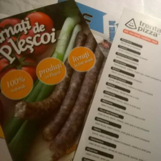 Distribuim pliante doar la case