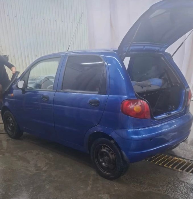 продается Матиз машина в синем цвете