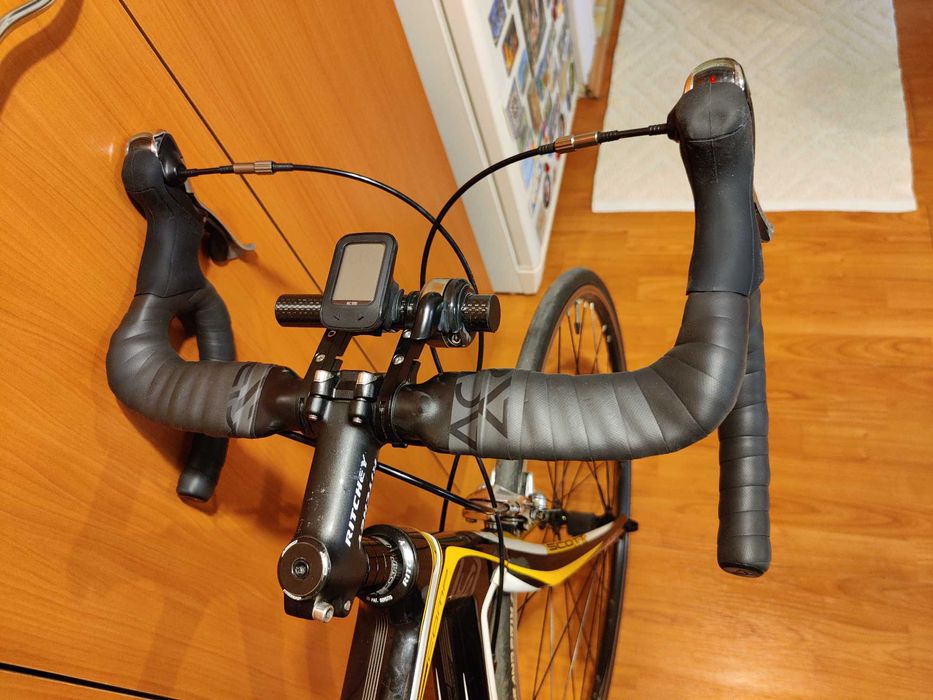 Cursieră full carbon Scott CR1