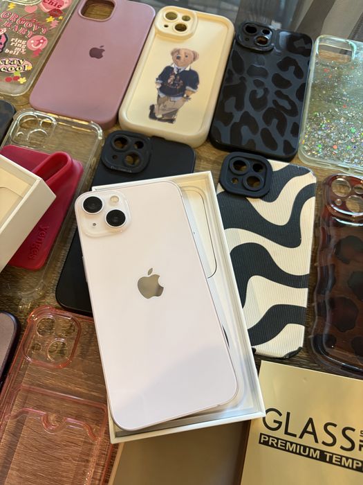 Iphone 13, с кейсове и протектори