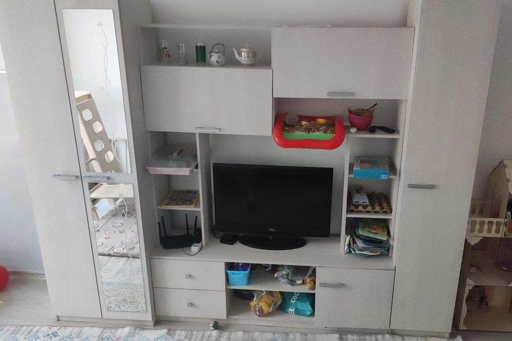 Продам стенку в хорошем состоянии