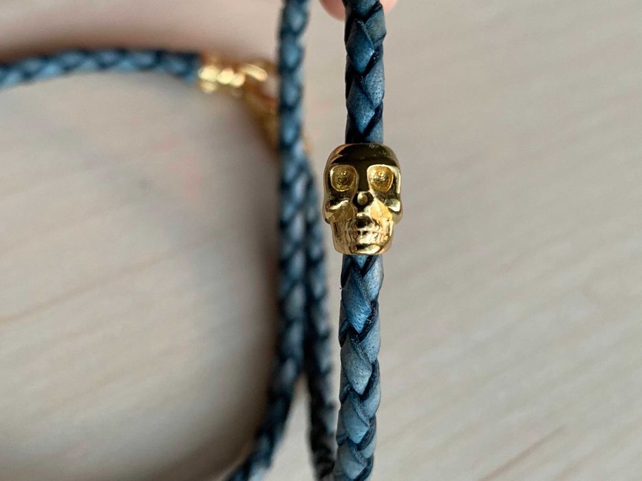 Nialaya гривна с позлатени сребърни черепи