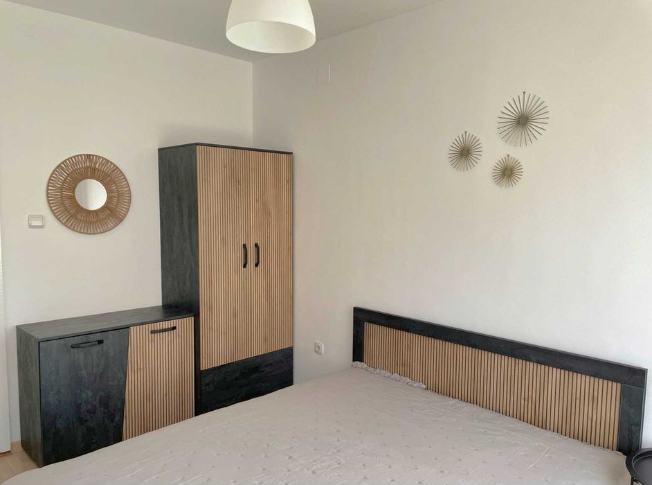 Дава се под наем Тристаен апартамент в Пловдив, Център - 85 кв.м за 459 € - Снимка #2