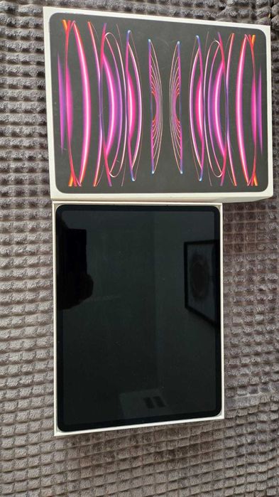 Ipad Pro 12.9 5G 256GB + Magic keyboard + Apple Pencil ( 6th gen)