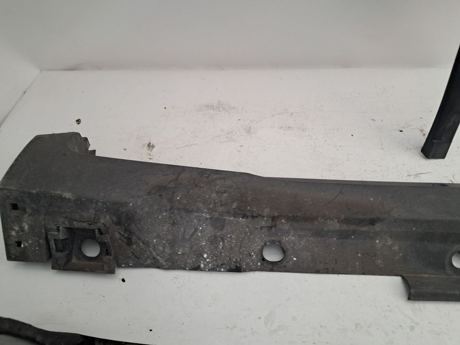 Лайсна калник праг Toyota Yaris Toyota Augo 2018/2025г