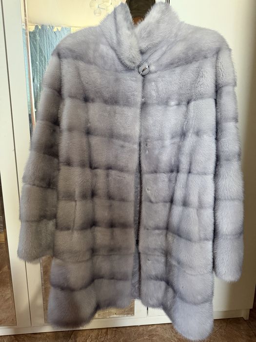 Шуба голубая норка