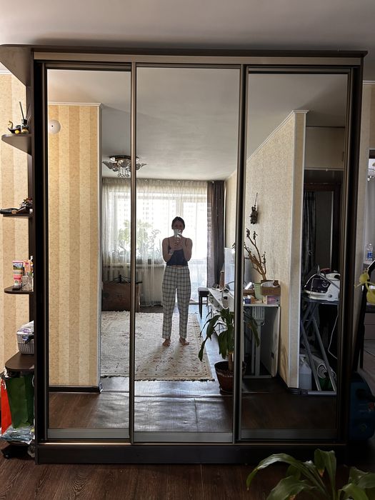 Продам шкаф-купе