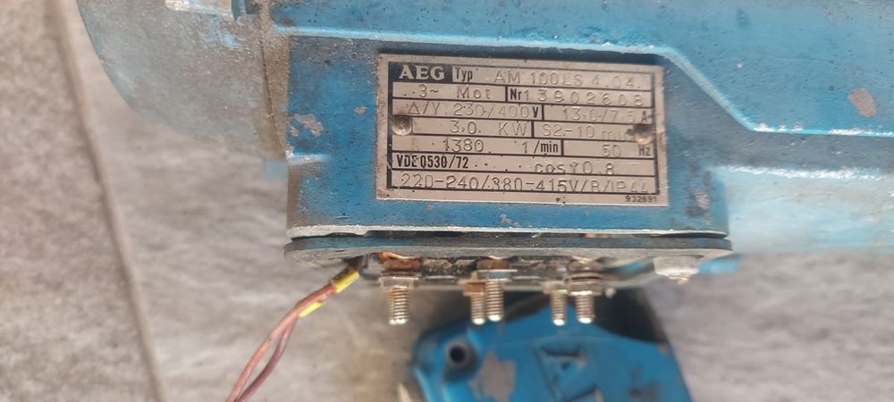Motor electric 220/380 3kw AEG 1380 rotații pe minut 500 lei
