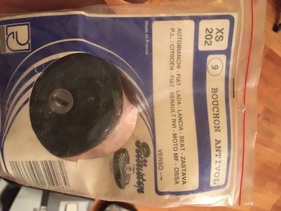 Капачки за бензин дизел за ретро автомобили нови Алфа Ситроен Фиат