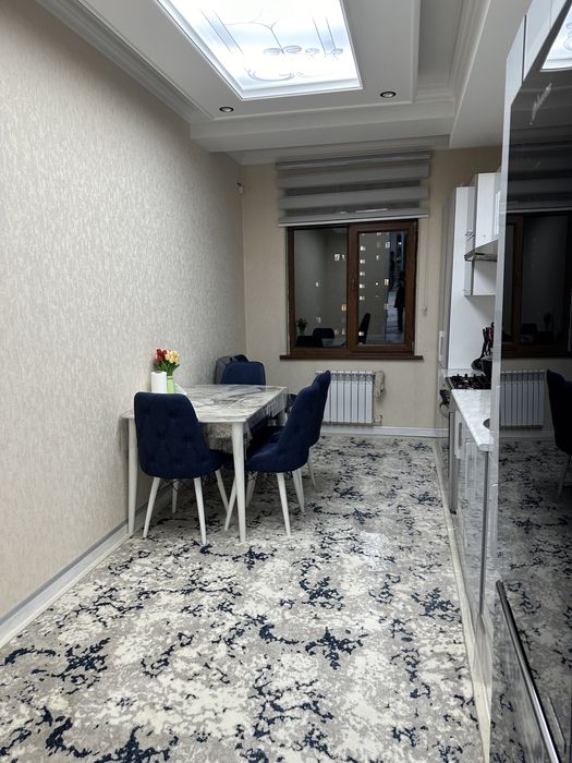 Сдаю новую квартиру в Саламатина. 3 ком. С мебелью и посудой