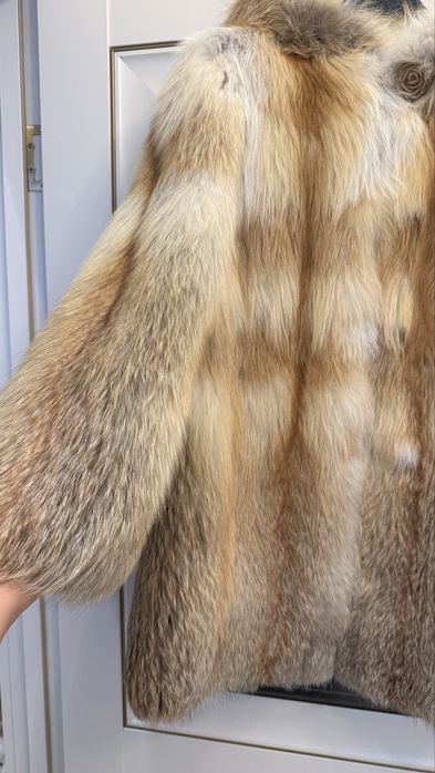 Продам шубу, лиса