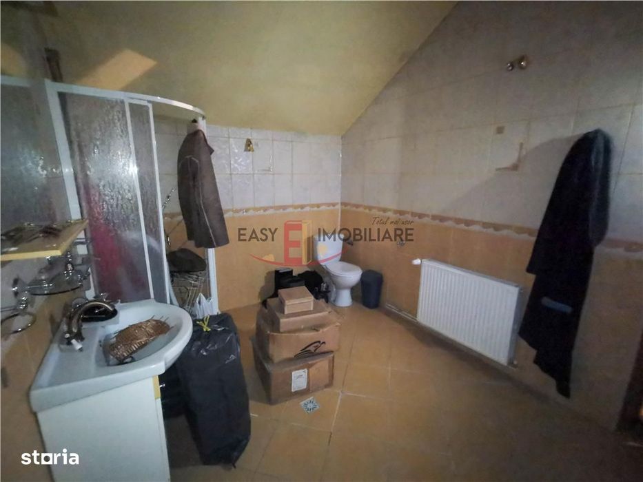 Casa, Vila, 3 camere, 2 bai, 7 km de centrul orasului, Bardesti,Targu
