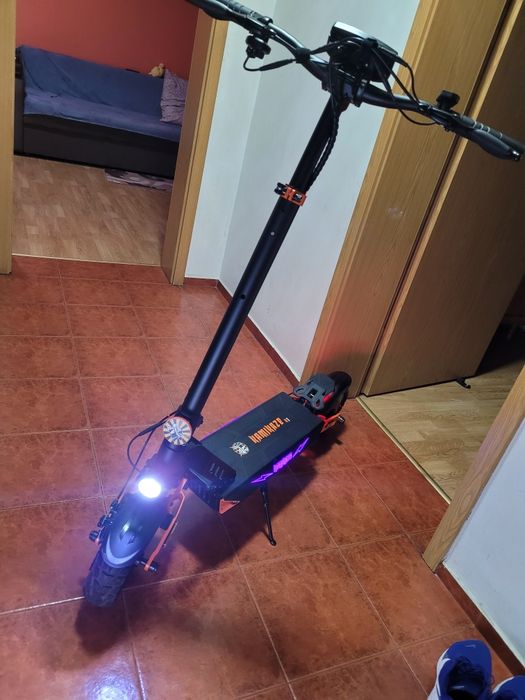 Vând schimb trotineta electrică kamikaze k1