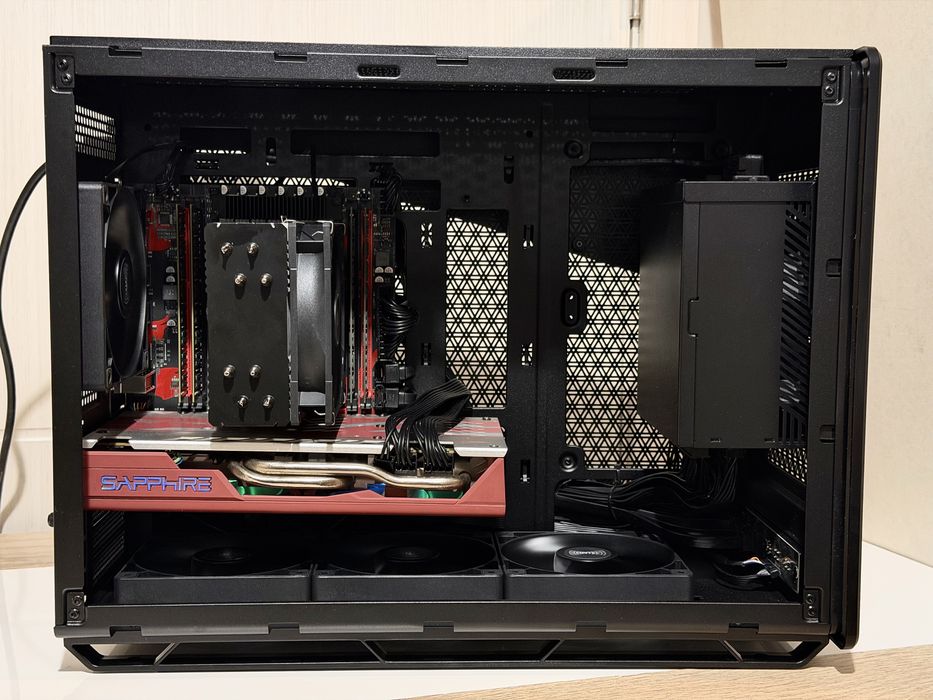 Геймърски компютър, Xeon E5-2650 V2, RX 580 8GB, 32GB RAM