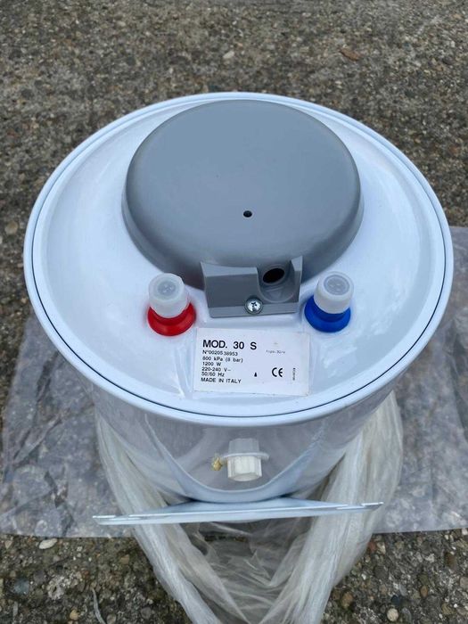 Vand boiler de 30 litri