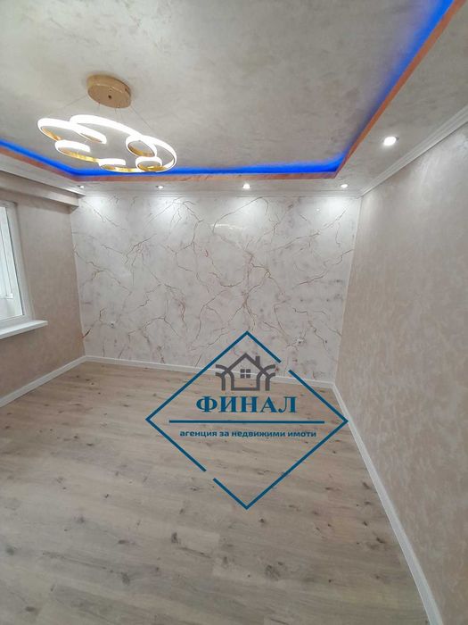 Продава се Двустаен апартамент в Шумен, Добруджански - 68 кв.м за 2025 €/кв.м - Снимка #10