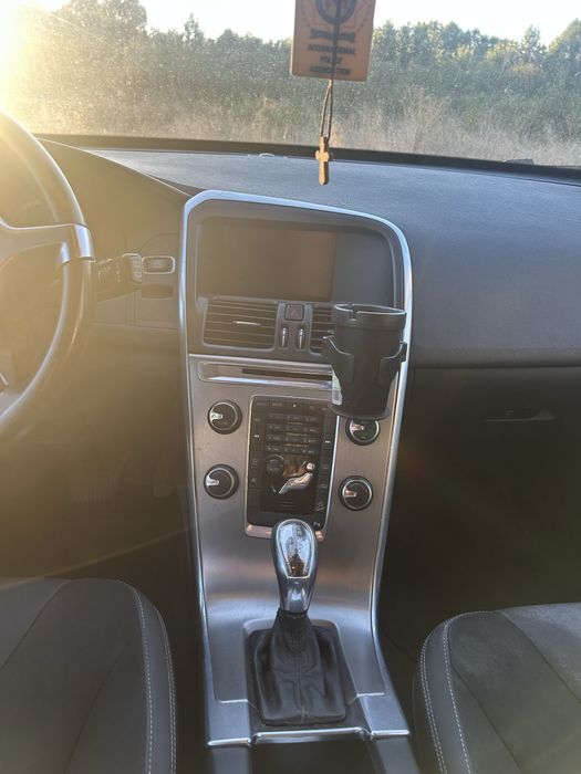 Volvo XC60 2.4 D5 AWD 215 cai