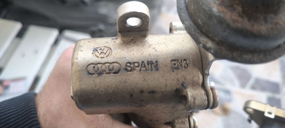 Răcitor gaze Audi A4 B8 2.0 TDI 170cp CAHA