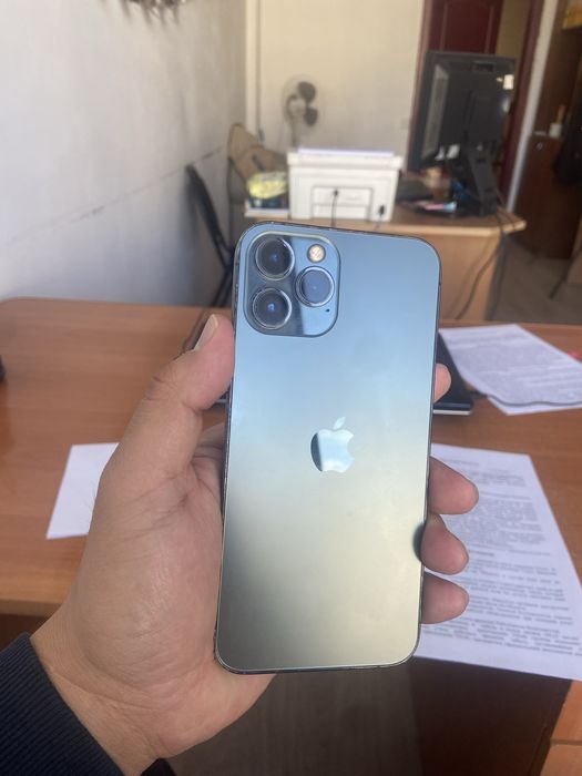 Продаю iphone 12 pro max айфон 12 про мак