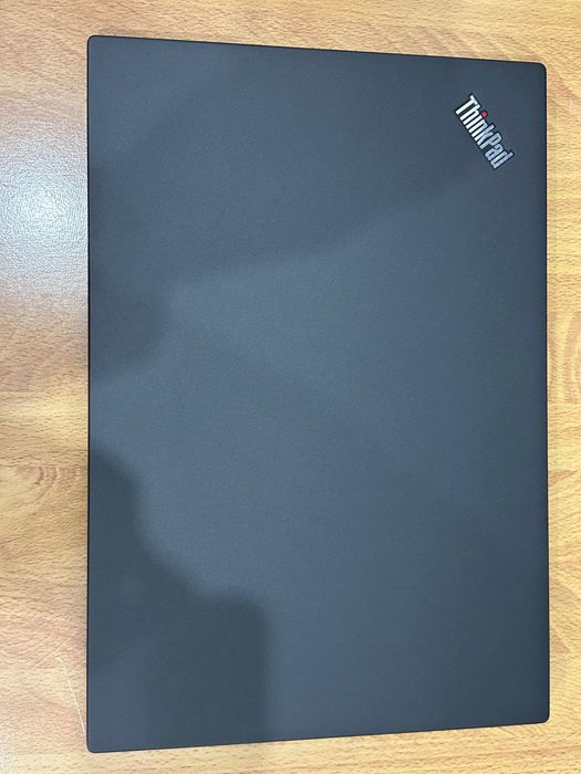 Като нов! Лаптоп Lenovo T480s i7/24GB RAM/512GB SSD, 3 мес. гар.!