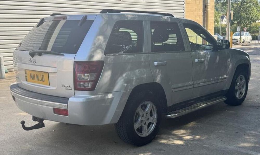 Jeep grand cherockee 5.7 Hemi V8