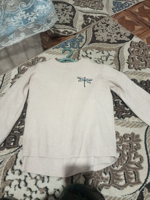 Ayollar kiyimi va sarafan obodok