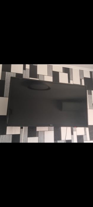 Smart tv Philips 84 diagonală