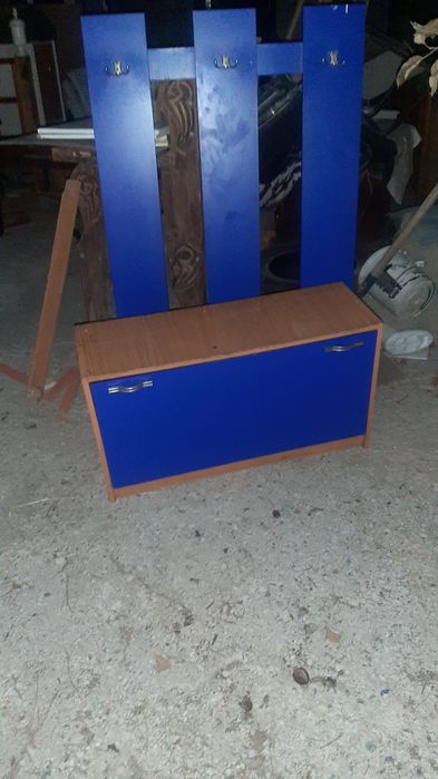 Продам мебель в прихожку