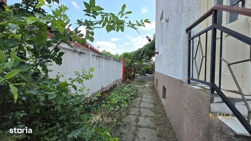 Casa Centrala 5 camere decomandata de vanzare str Oltului in Fagaras