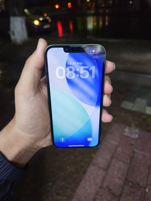 Iphone 13 в средном состоянии