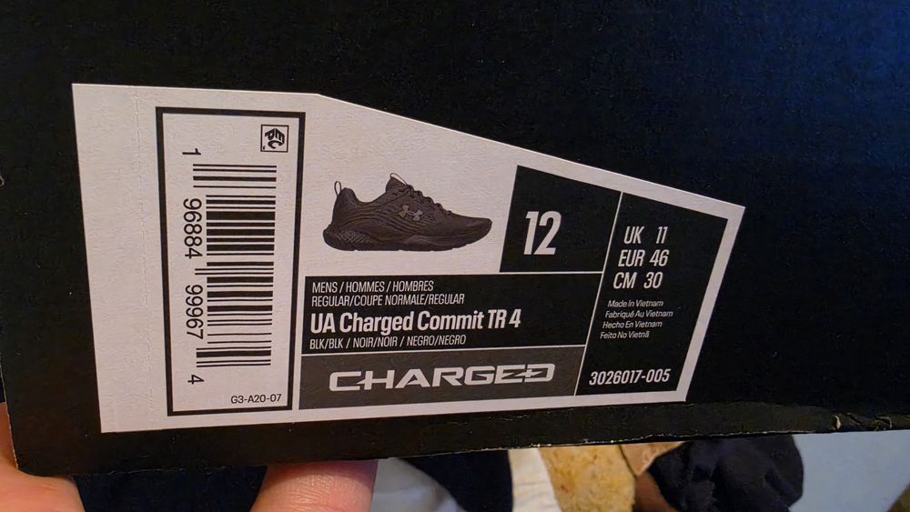 Under Armour Charged Commit TR 4