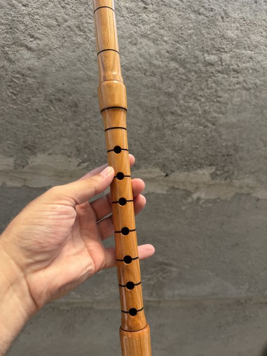 Caval bulgaresc din lemn de cireș