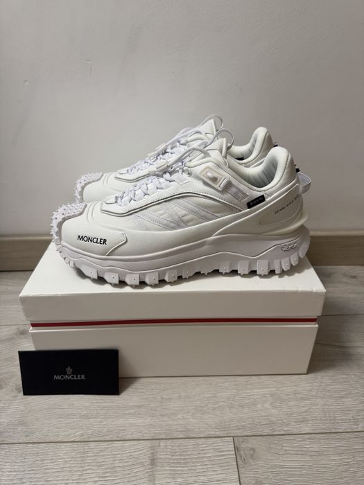 Adidasi Moncler